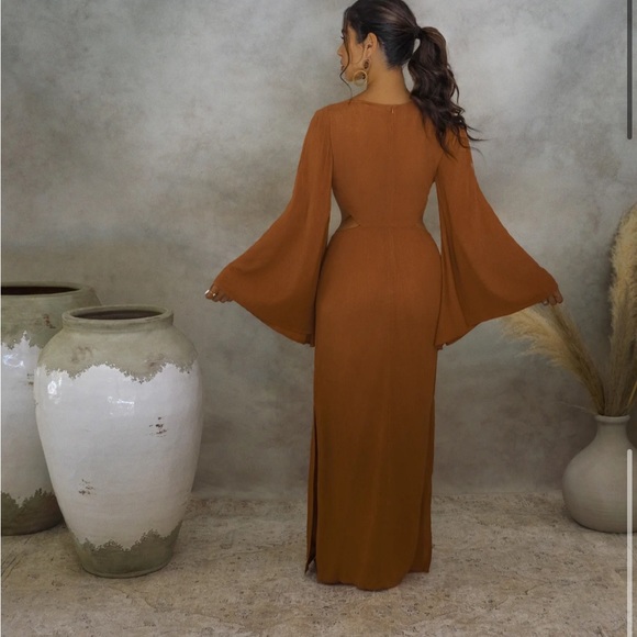 KEHLANI CUT-OUT DRESS - TERRACOTTA - Picture 2 of 2